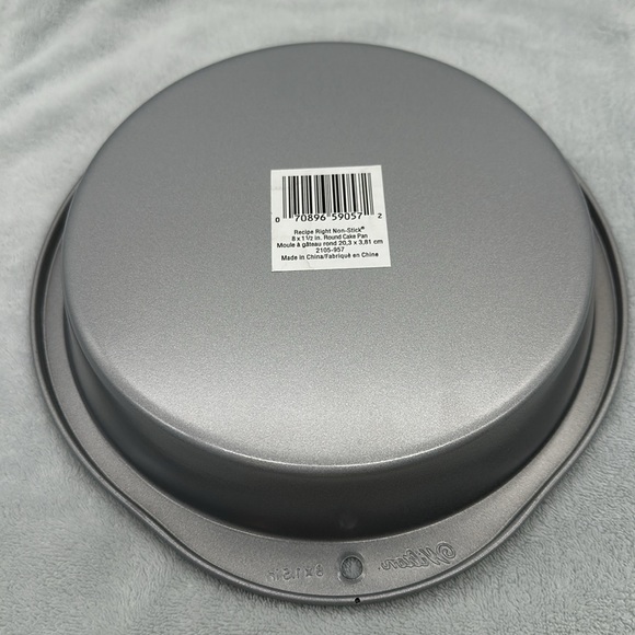 Wilton Recipe Right Non-Stick 8”x 1-1/2” Round Cake Pan -#2105-957 - Picture 6 of 7